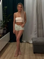Летиция, 30 лет